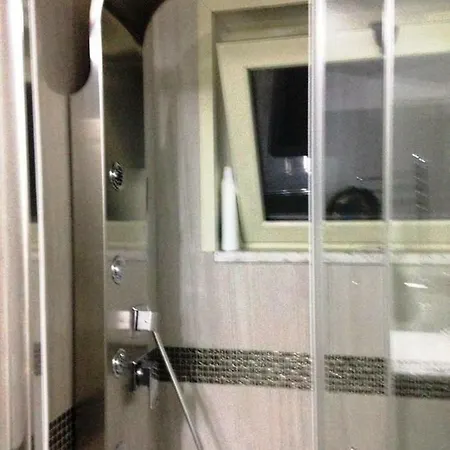 Al Porto Di Pz Glamour * ماراتييا